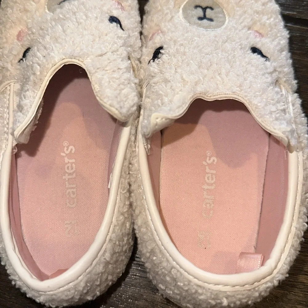 Carter's Adorable Llama Shoes size 12 LIKE‎ NEW